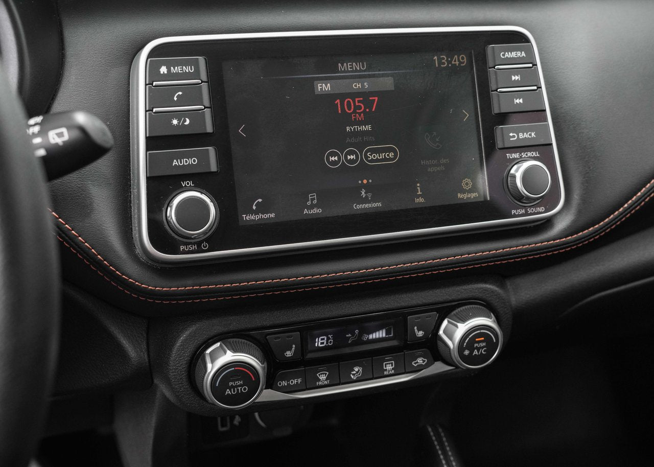 2020 Nissan Kicks SR; CUIR CAMERA ANGLES MORT SIEGES CHAUFFANT MAGS