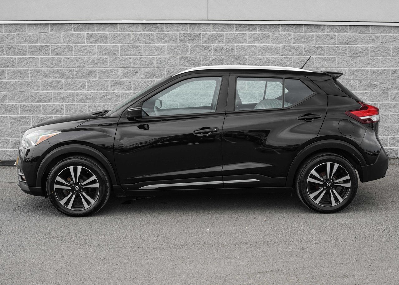2020 Nissan Kicks SR; CUIR CAMERA ANGLES MORT SIEGES CHAUFFANT MAGS