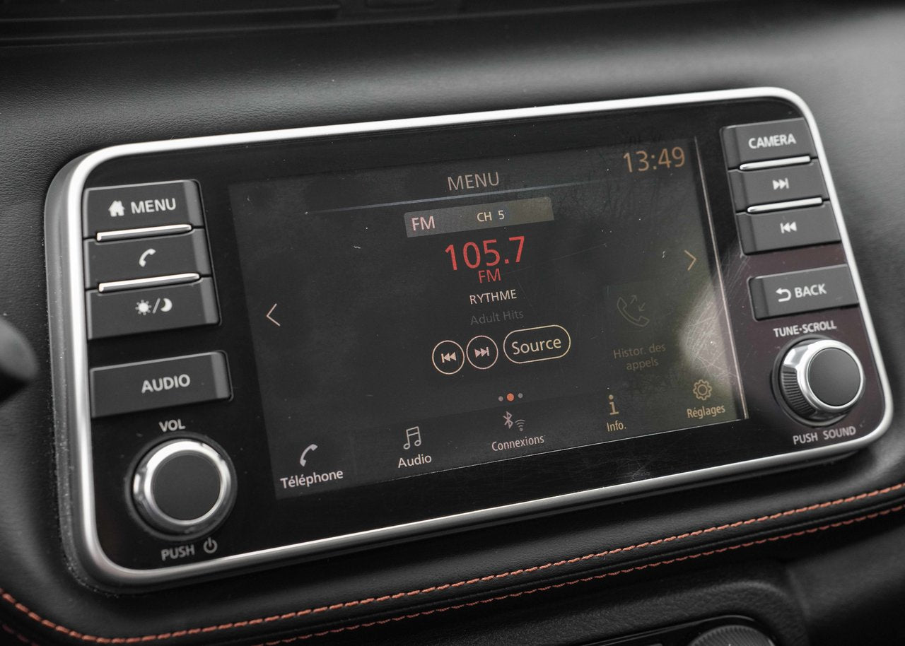 2020 Nissan Kicks SR; CUIR CAMERA ANGLES MORT SIEGES CHAUFFANT MAGS