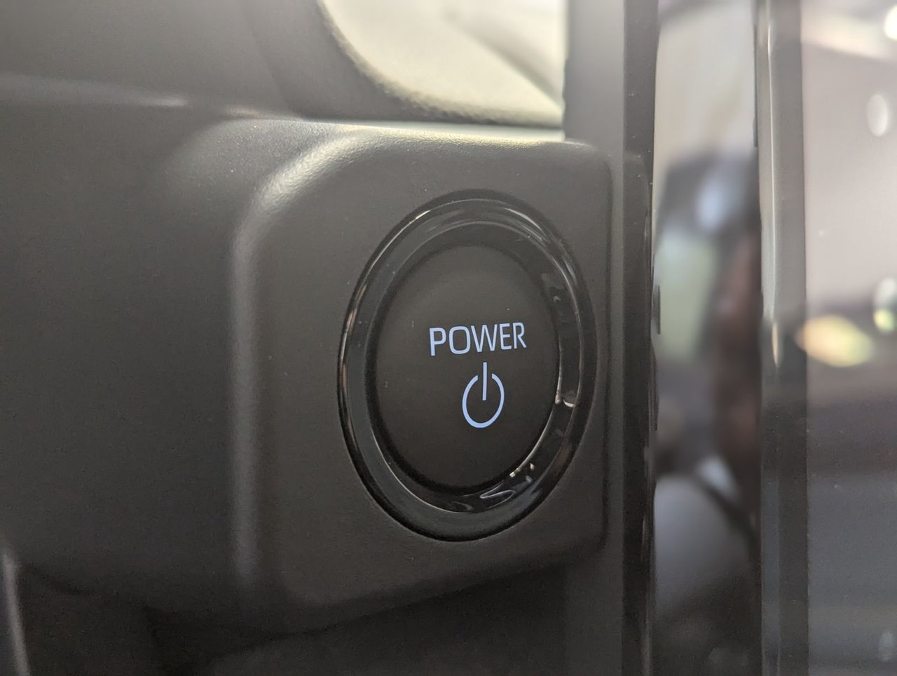 2025 Toyota TACOMA HYBRID Trailhunter