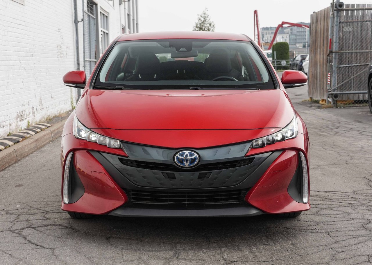 2022 Toyota PRIUS PRIME BASE