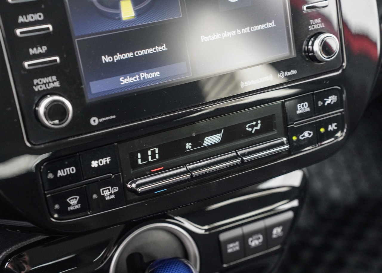 2022 Toyota PRIUS PRIME BASE