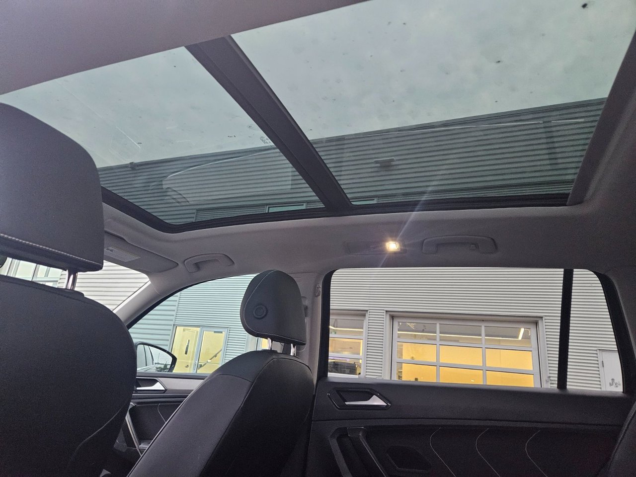 2022 Volkswagen Tiguan COMFORTLINE/AWD/TOIT PANO/KEYLESS/SIEGE ELECTRIQUE