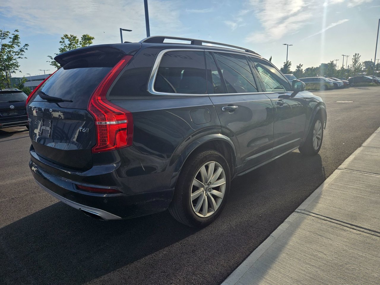 2016 Volvo XC90 T6/MOMENTUM/7 PASS/TOIT PANO/HUD/KEYLESS/BLINDSPOT