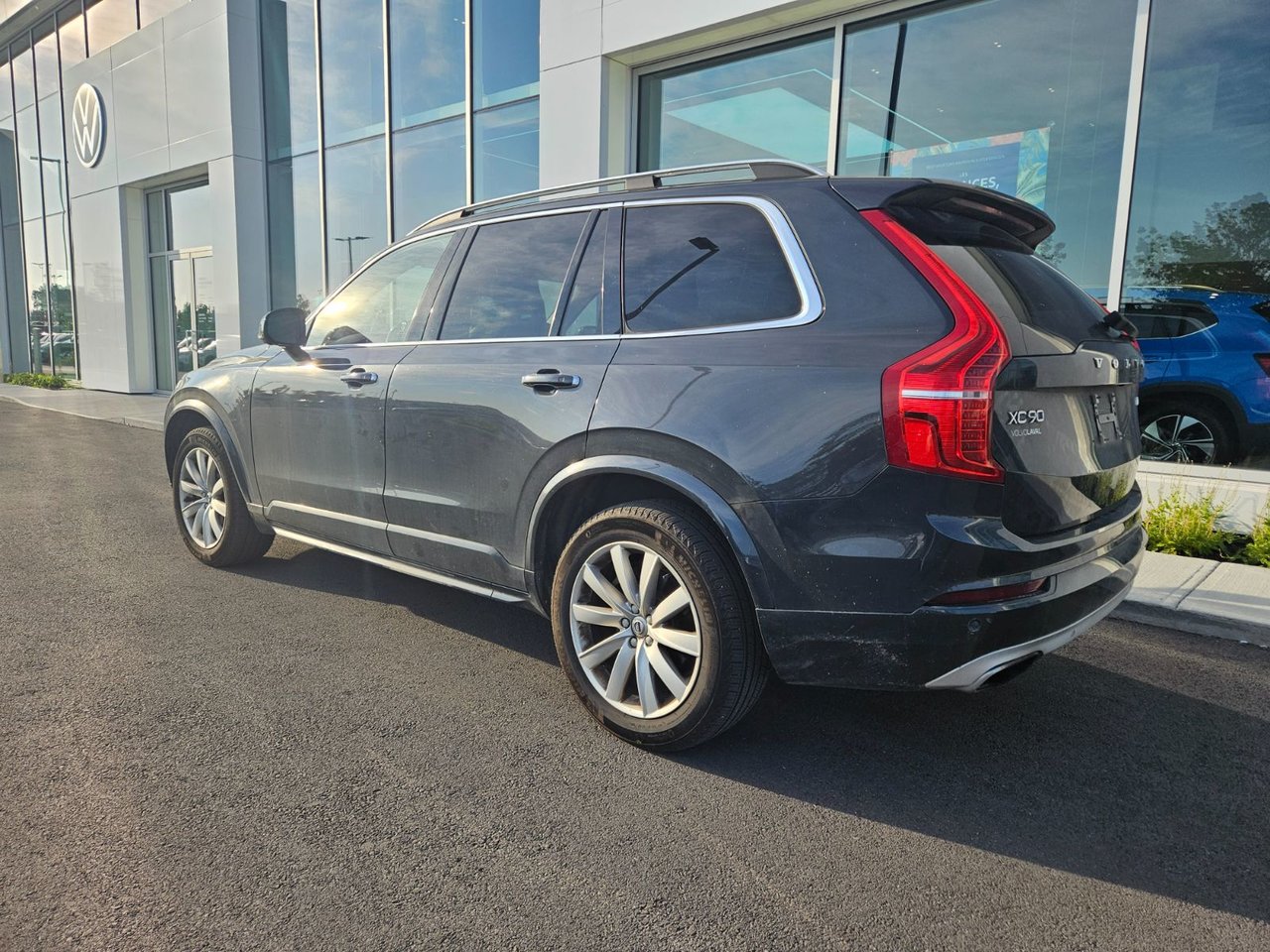 2016 Volvo XC90 T6/MOMENTUM/7 PASS/TOIT PANO/HUD/KEYLESS/BLINDSPOT