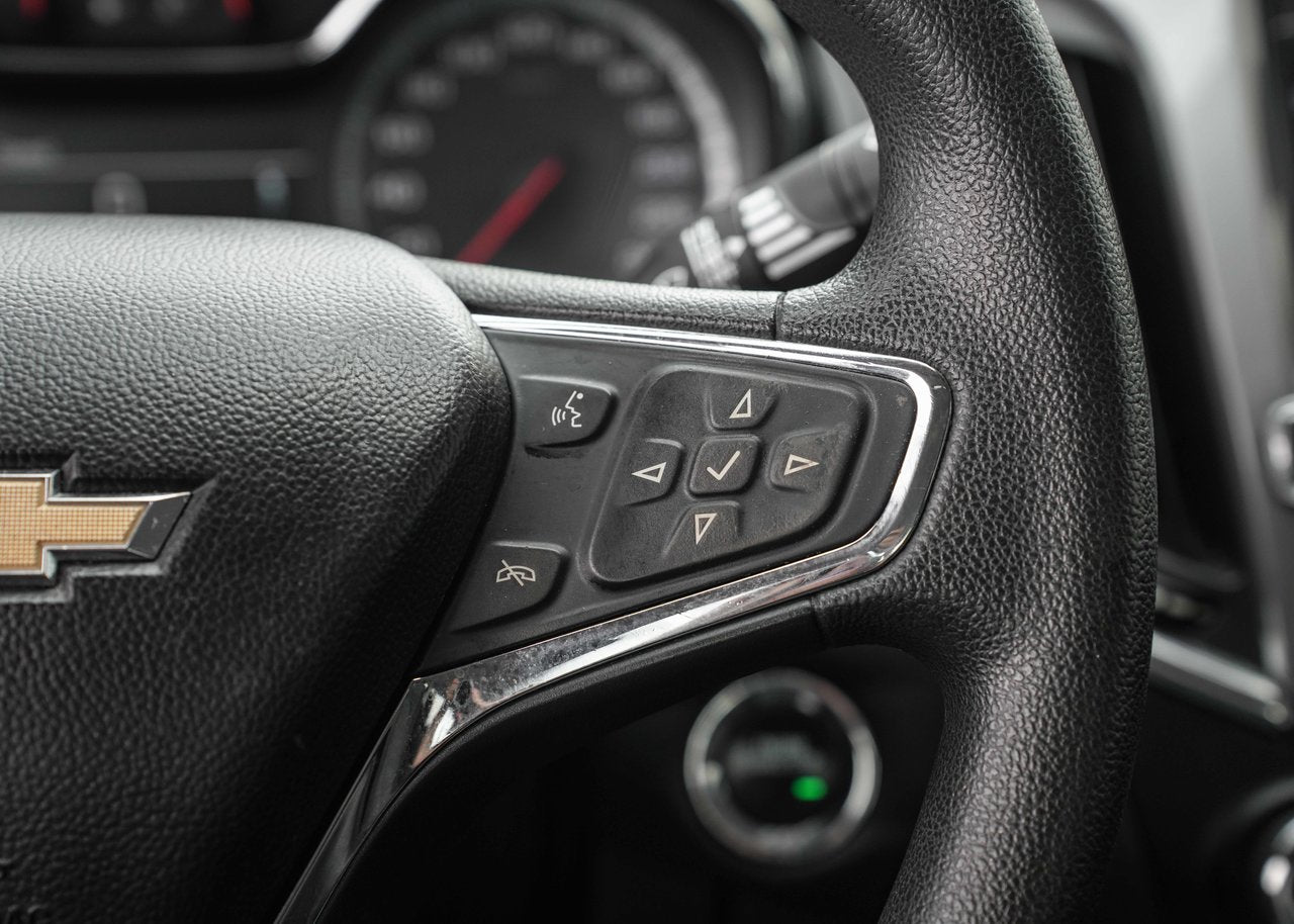 2018 Chevrolet Cruze LT AUTO; TOIT CAMERA SIEGES CHAUFFANT CARPLAY MAGS