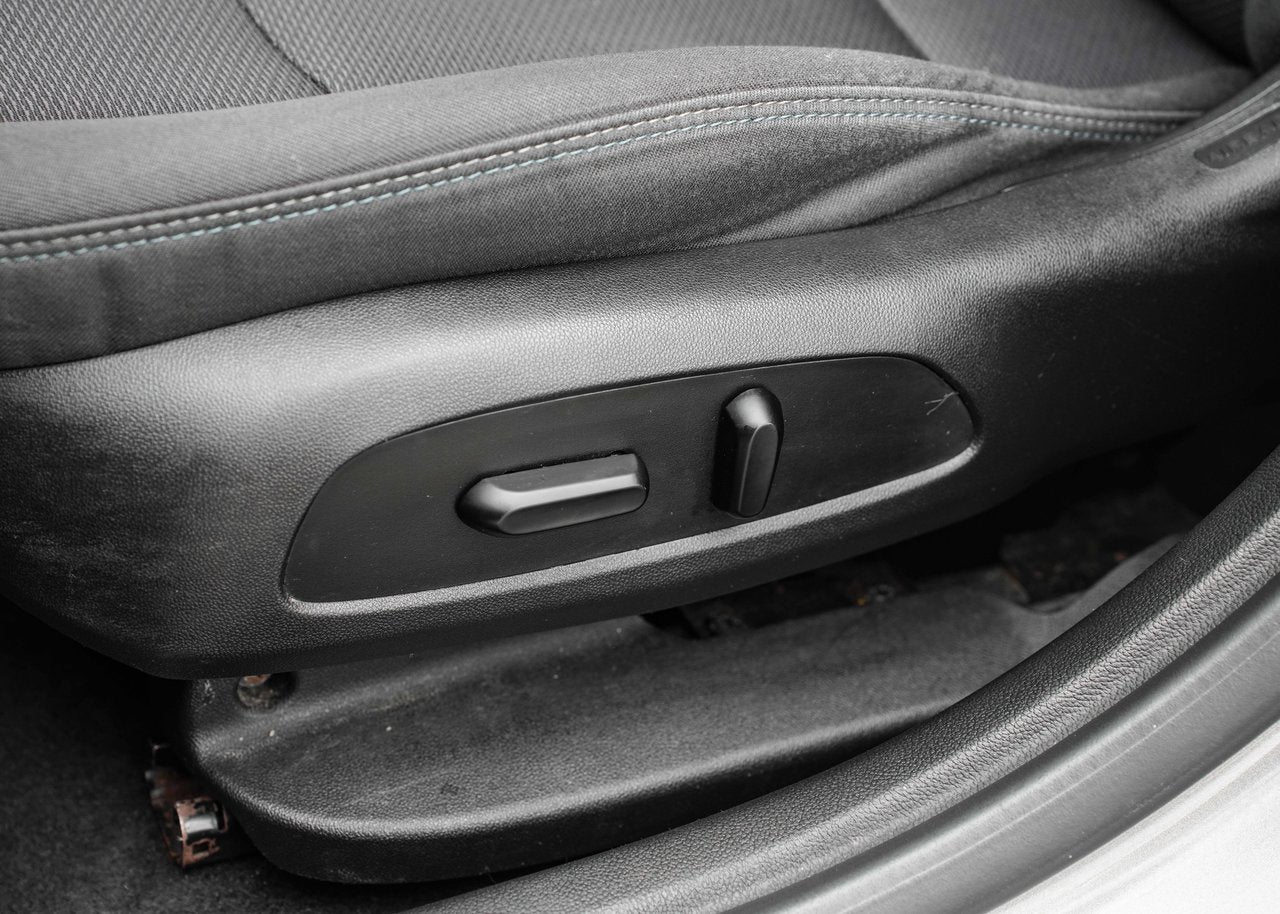 2018 Chevrolet Cruze LT AUTO; TOIT CAMERA SIEGES CHAUFFANT CARPLAY MAGS