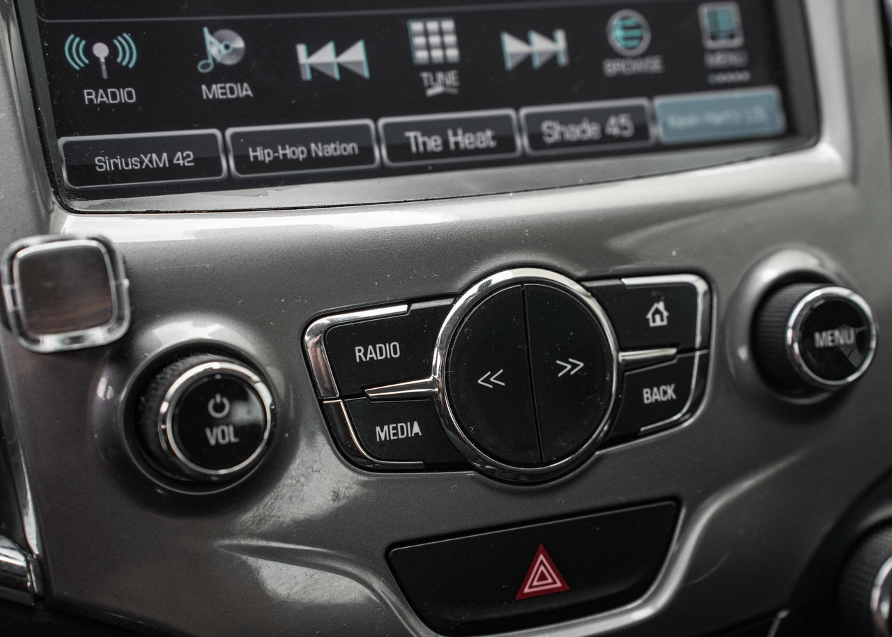 2018 Chevrolet Cruze LT AUTO; TOIT CAMERA SIEGES CHAUFFANT CARPLAY MAGS