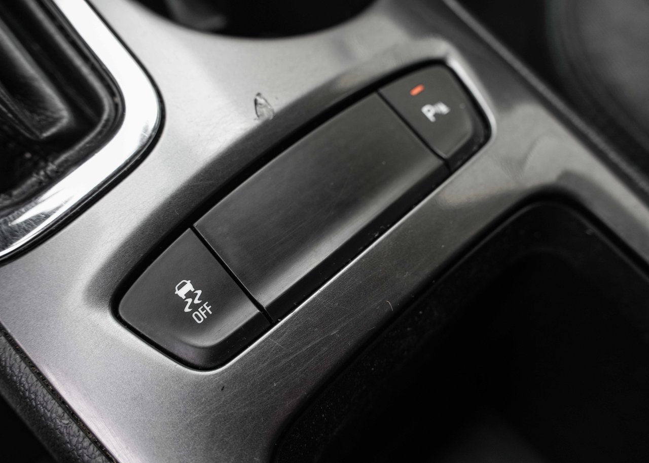 2018 Chevrolet Cruze LT AUTO; TOIT CAMERA SIEGES CHAUFFANT CARPLAY MAGS