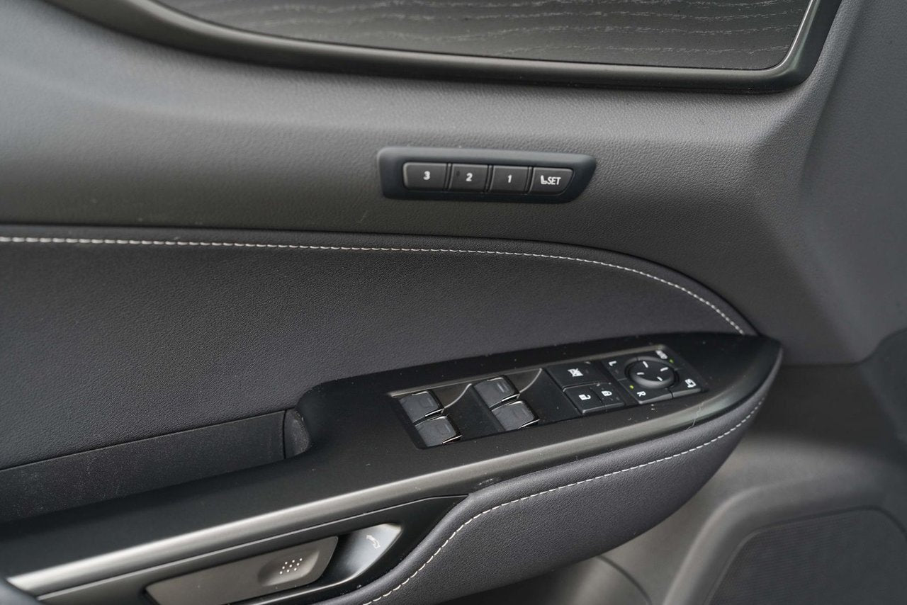 2025 Lexus NX 350h 350h ULTRA LUXURY TOIT PANO CAMERA 360