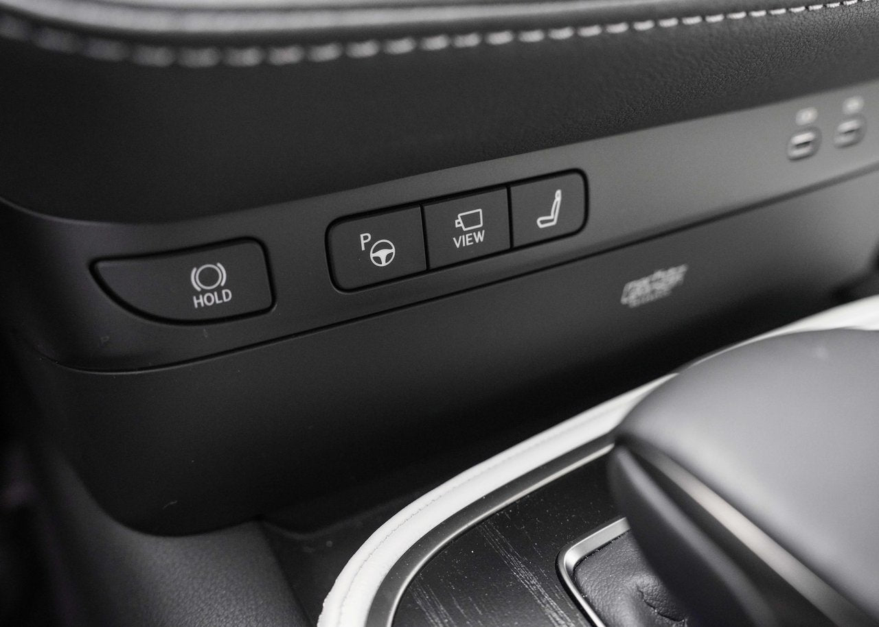 2024 Lexus LS 500 EXECUTIVE 2700KM MARK LEVINSON NAV CARPLAY