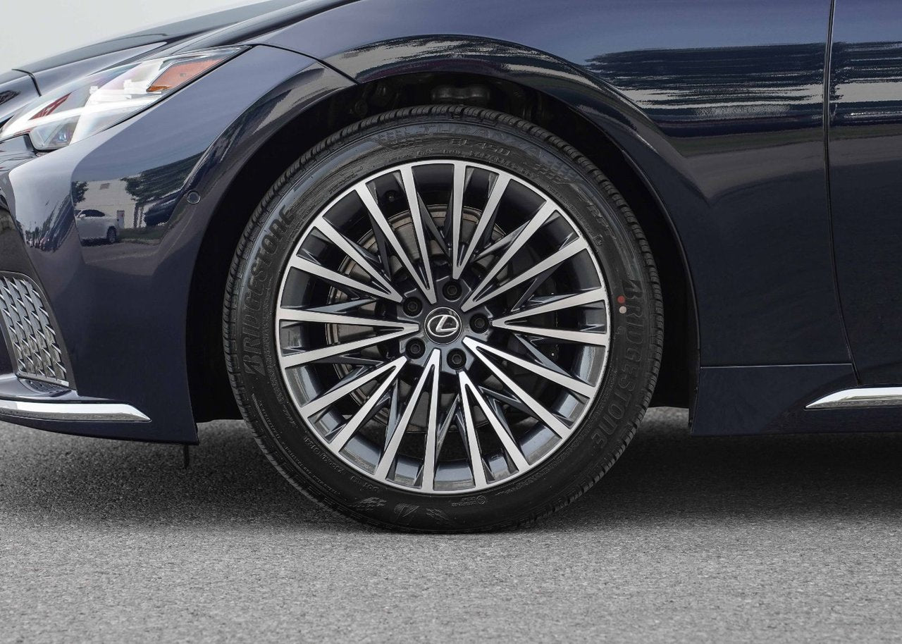 2024 Lexus LS 500 EXECUTIVE 2700KM MARK LEVINSON NAV CARPLAY