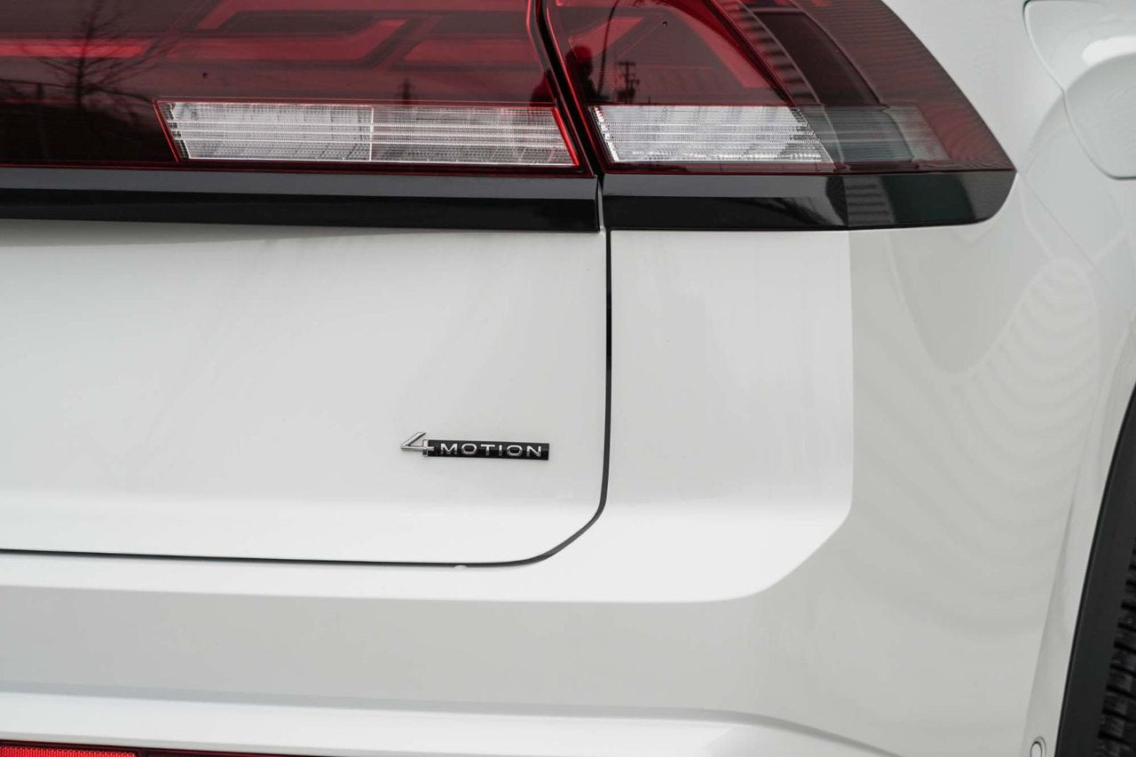 2025 Volkswagen Atlas Cross Sport Execline