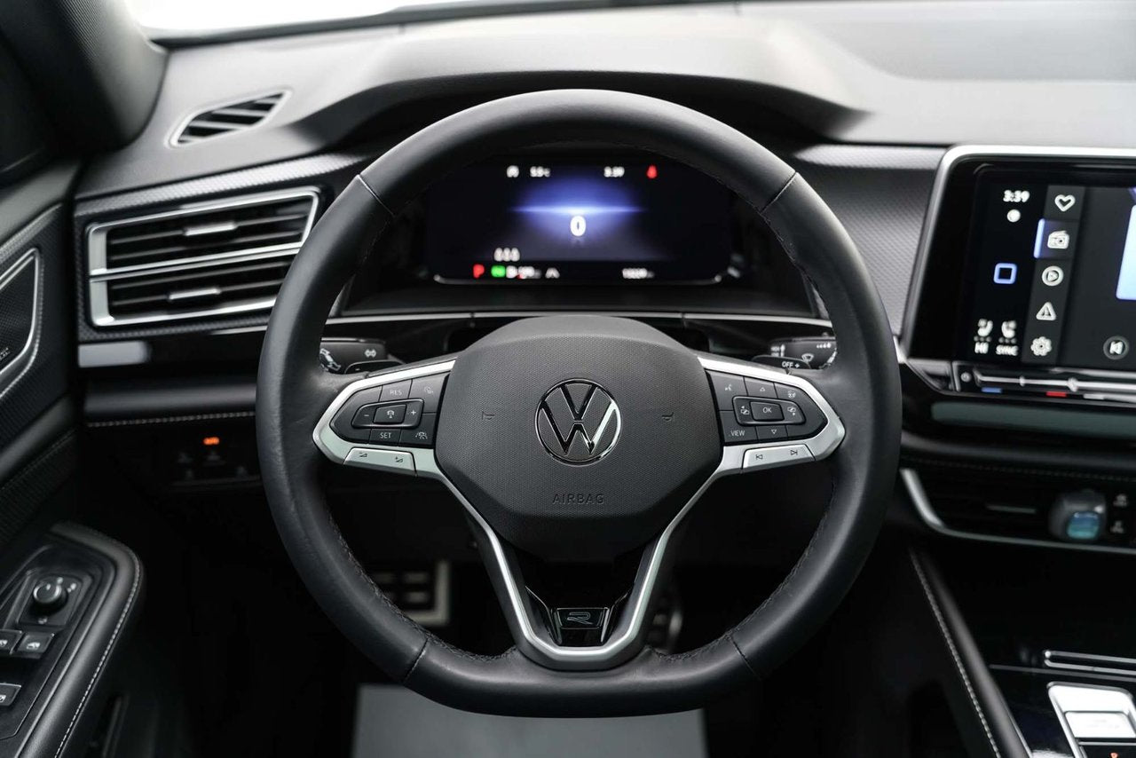 2025 Volkswagen Atlas Cross Sport Execline