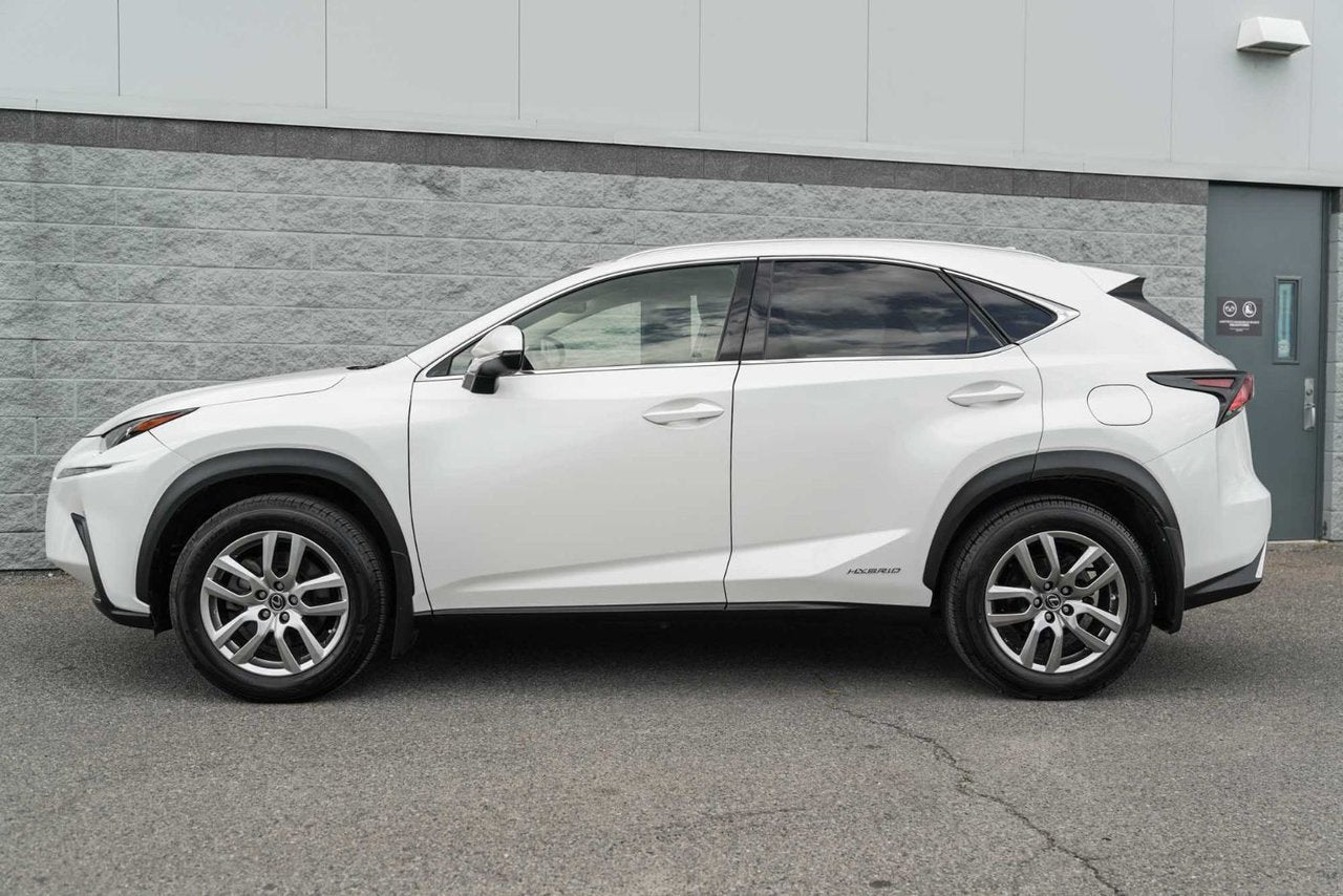 2021 Lexus NX 300h 300h DEMO PREMIUM AWD BAS KM CUIR TOIT CARPLAY