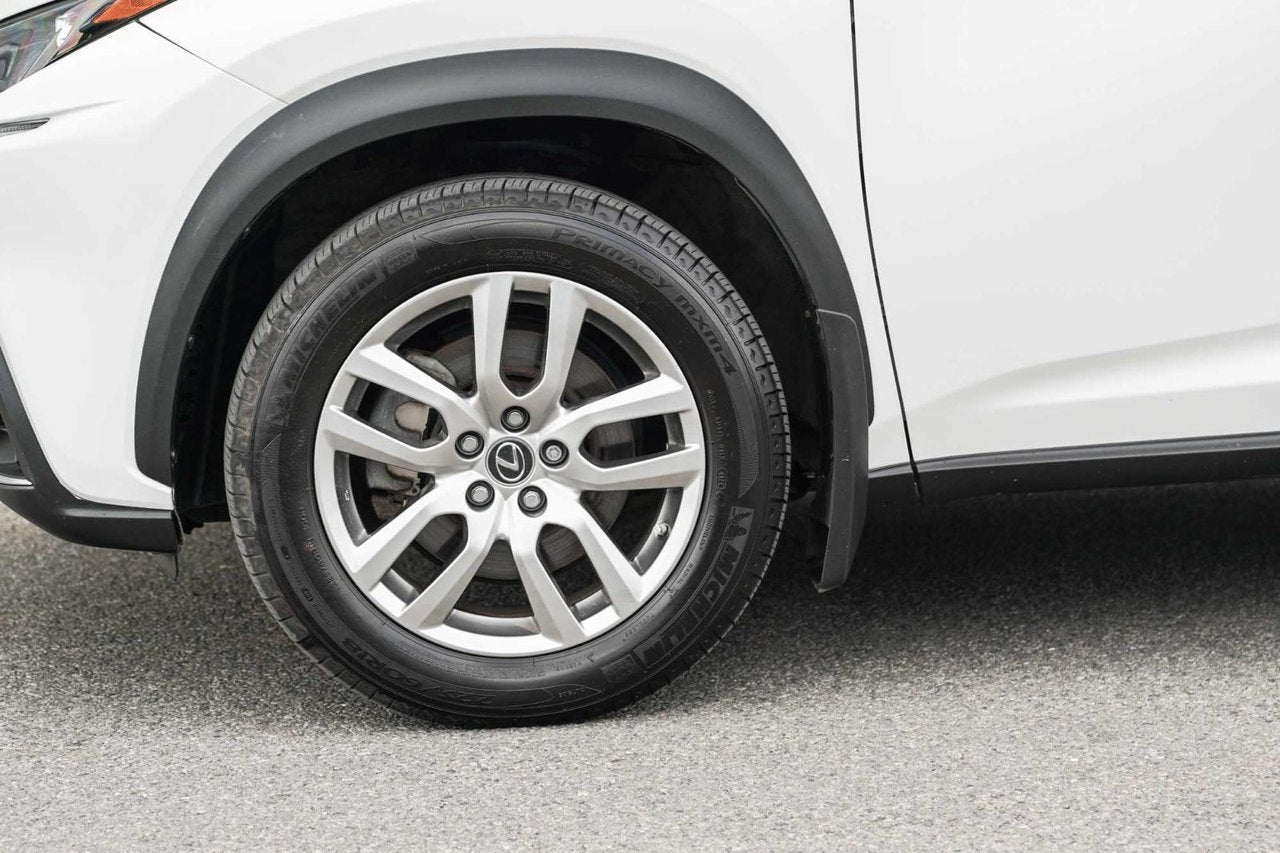 2021 Lexus NX 300h 300h DEMO PREMIUM AWD BAS KM CUIR TOIT CARPLAY