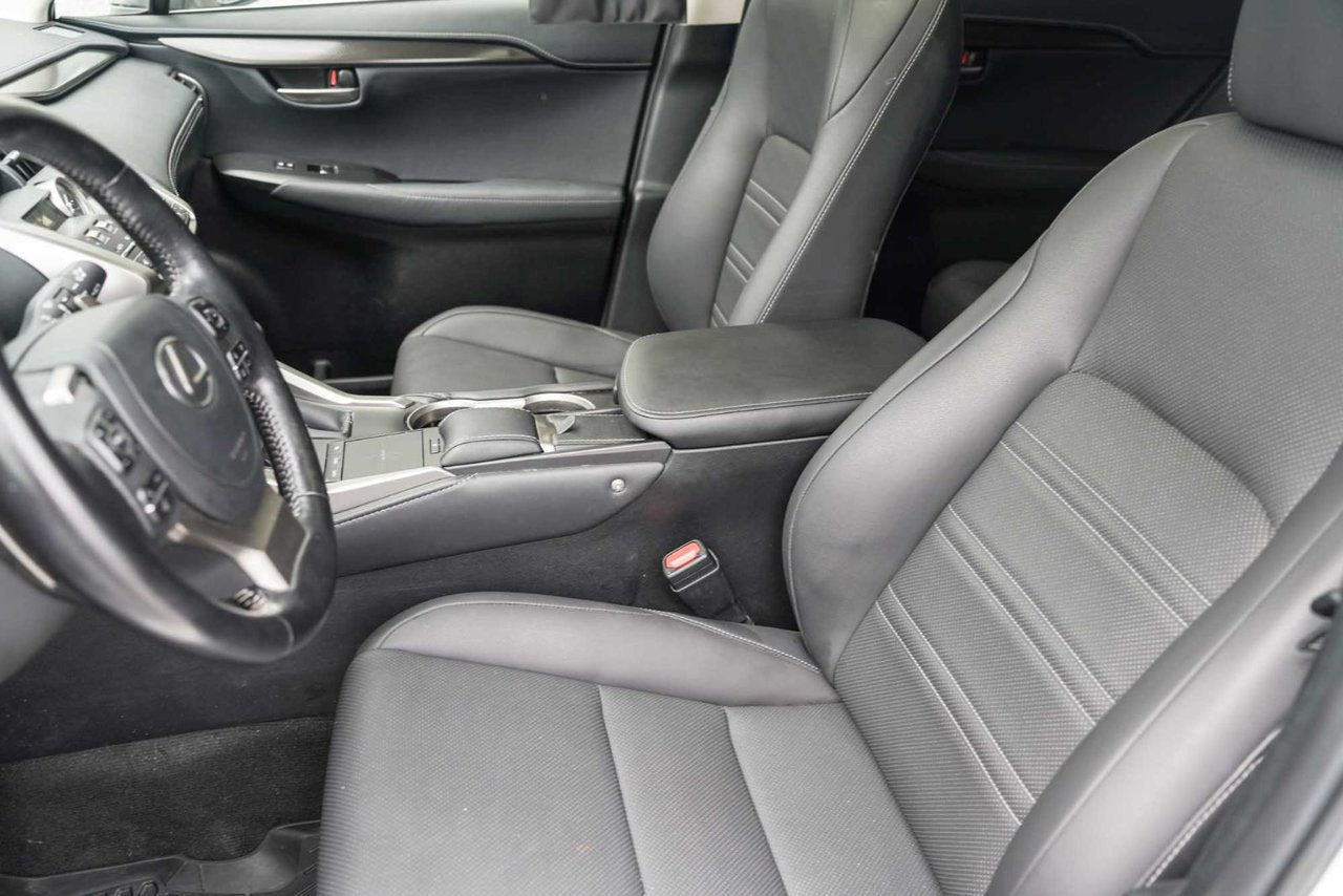 2021 Lexus NX 300h 300h DEMO PREMIUM AWD BAS KM CUIR TOIT CARPLAY