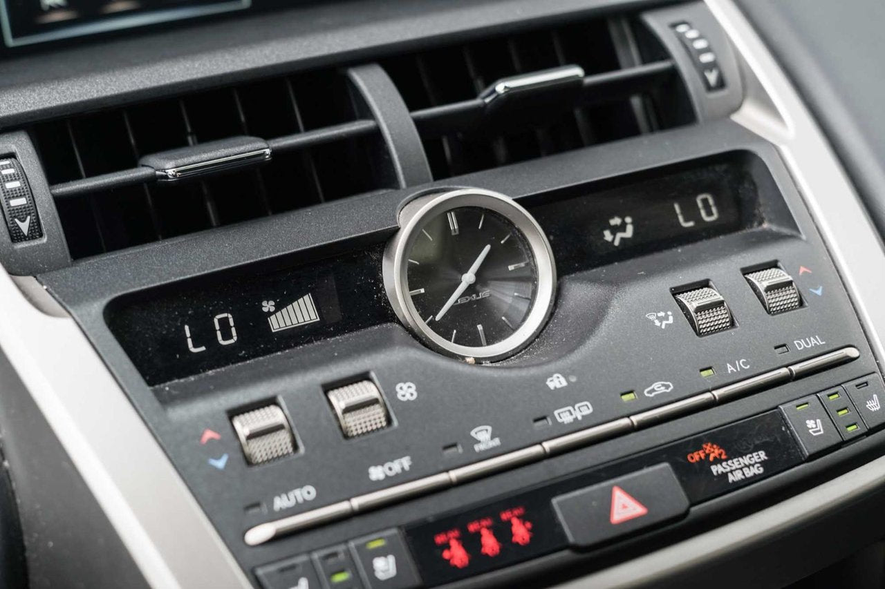 2021 Lexus NX 300h 300h DEMO PREMIUM AWD BAS KM CUIR TOIT CARPLAY