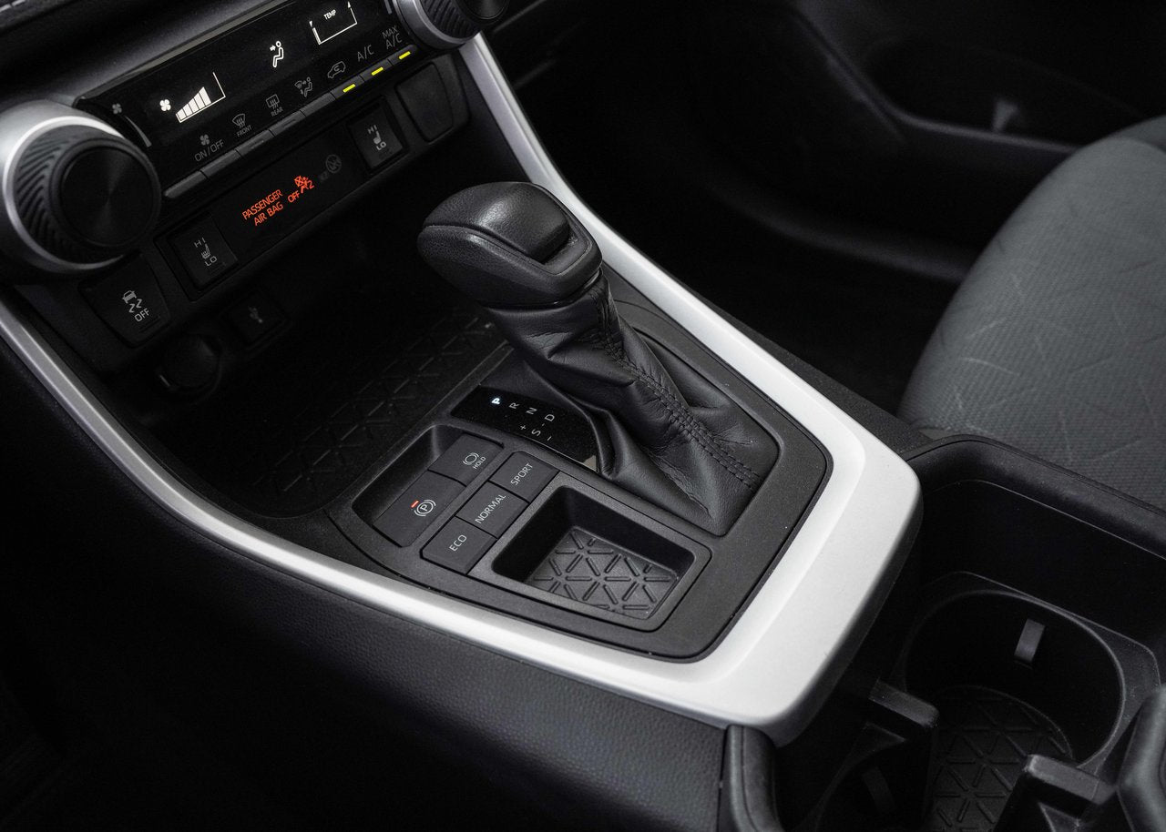 2022 Toyota RAV4 LE FWD