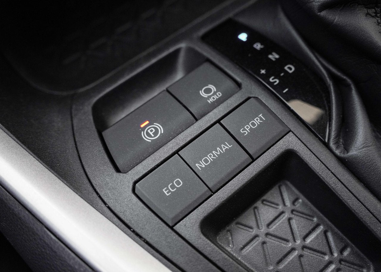 2022 Toyota RAV4 LE FWD