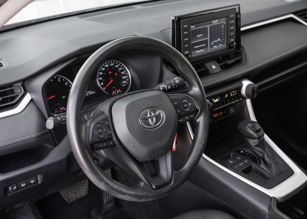 2022 Toyota RAV4 LE FWD