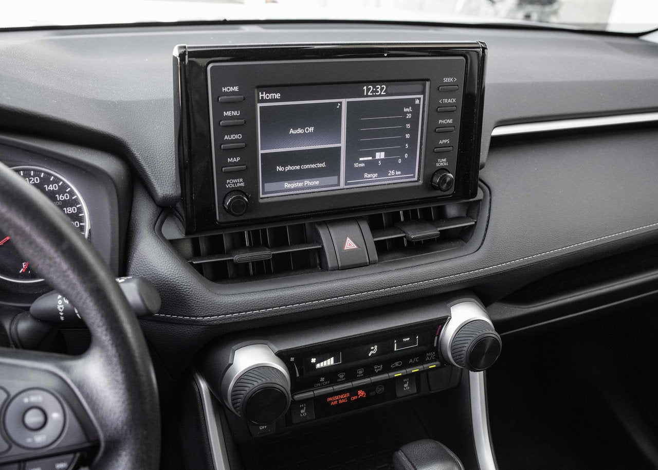 2022 Toyota RAV4 LE FWD