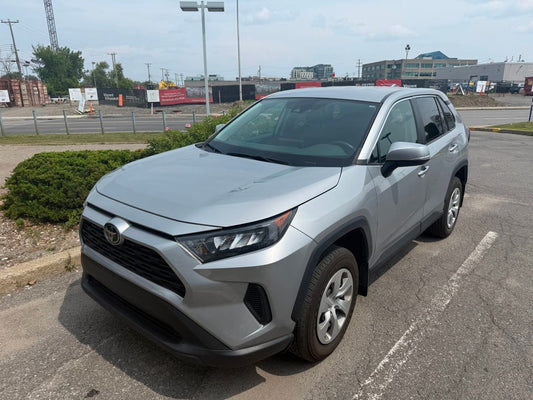 2022 Toyota RAV4 LE FWD