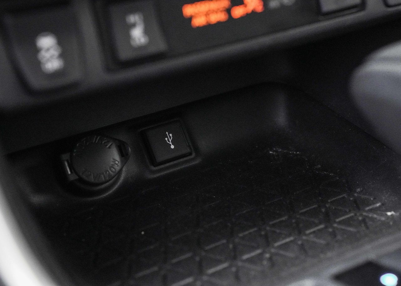 2022 Toyota RAV4 LE FWD