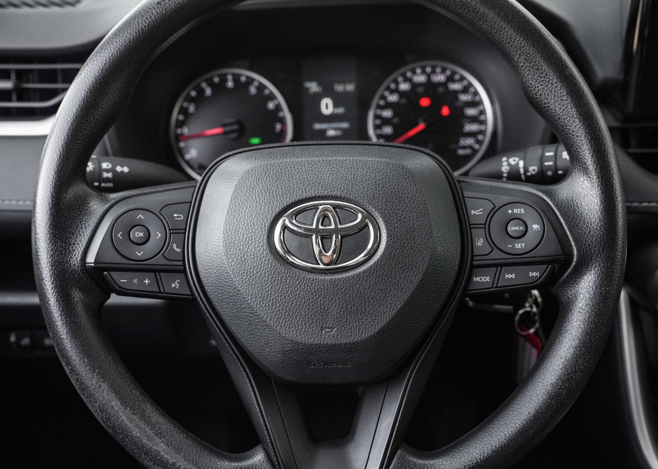 2022 Toyota RAV4 LE FWD