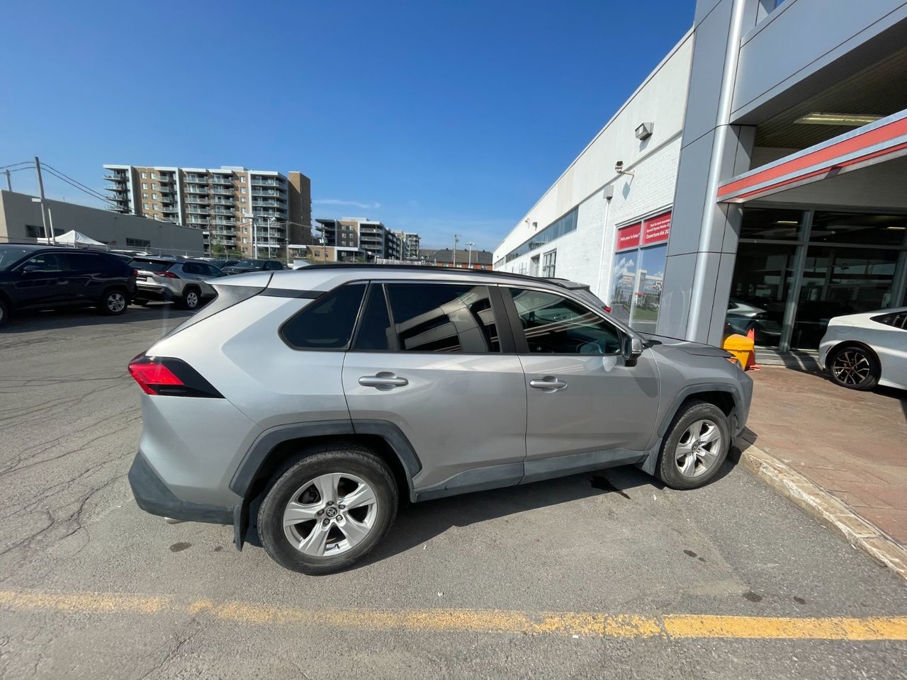 2021 Toyota RAV4 XLE AWD