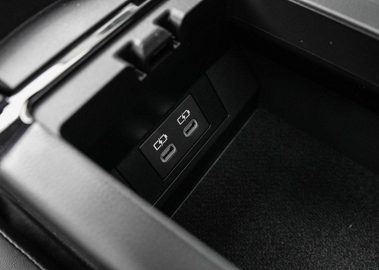 2025 Toyota Prius Plug-in Hybrid XSE PREMIUM