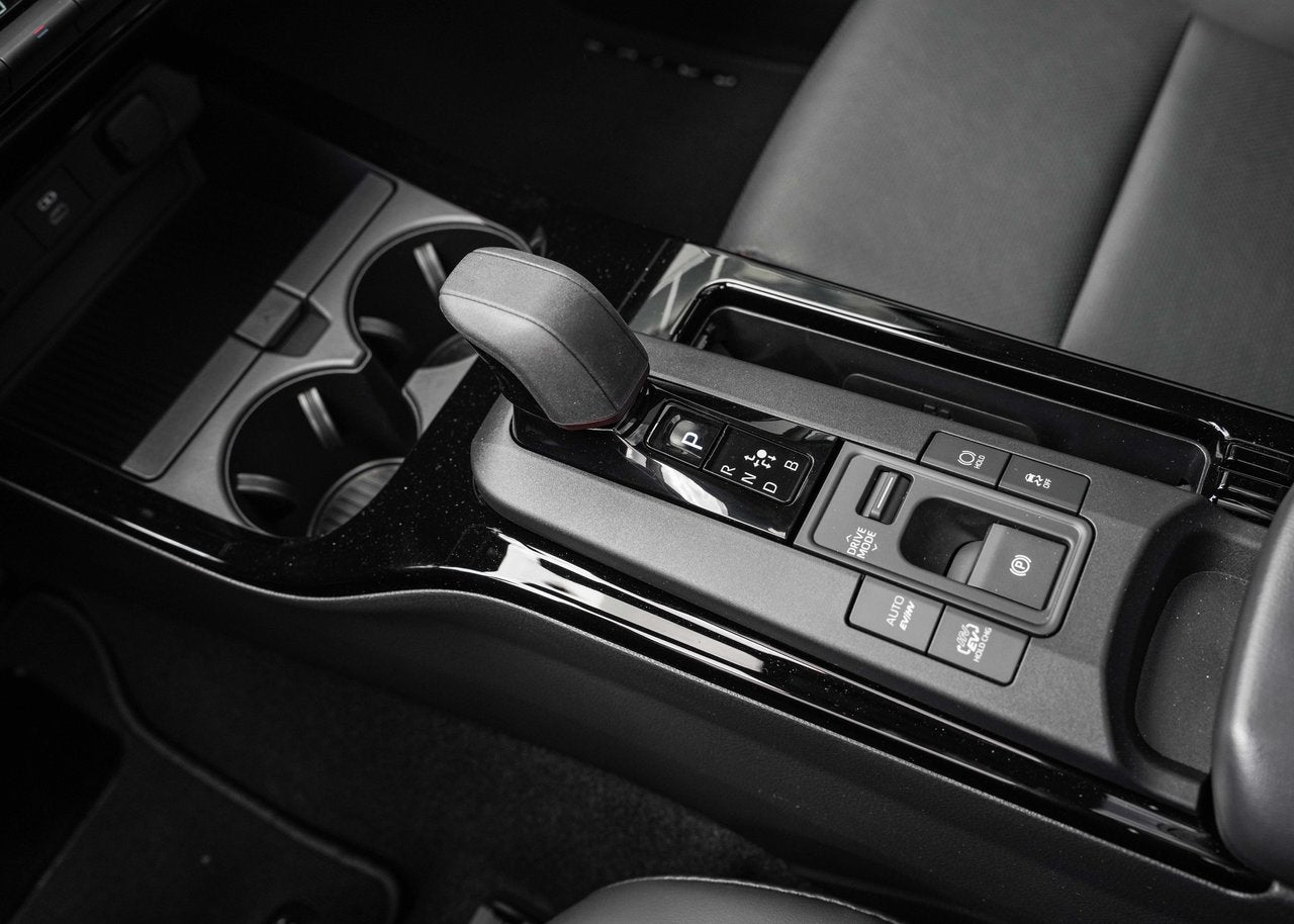 2025 Toyota Prius Plug-in Hybrid XSE PREMIUM