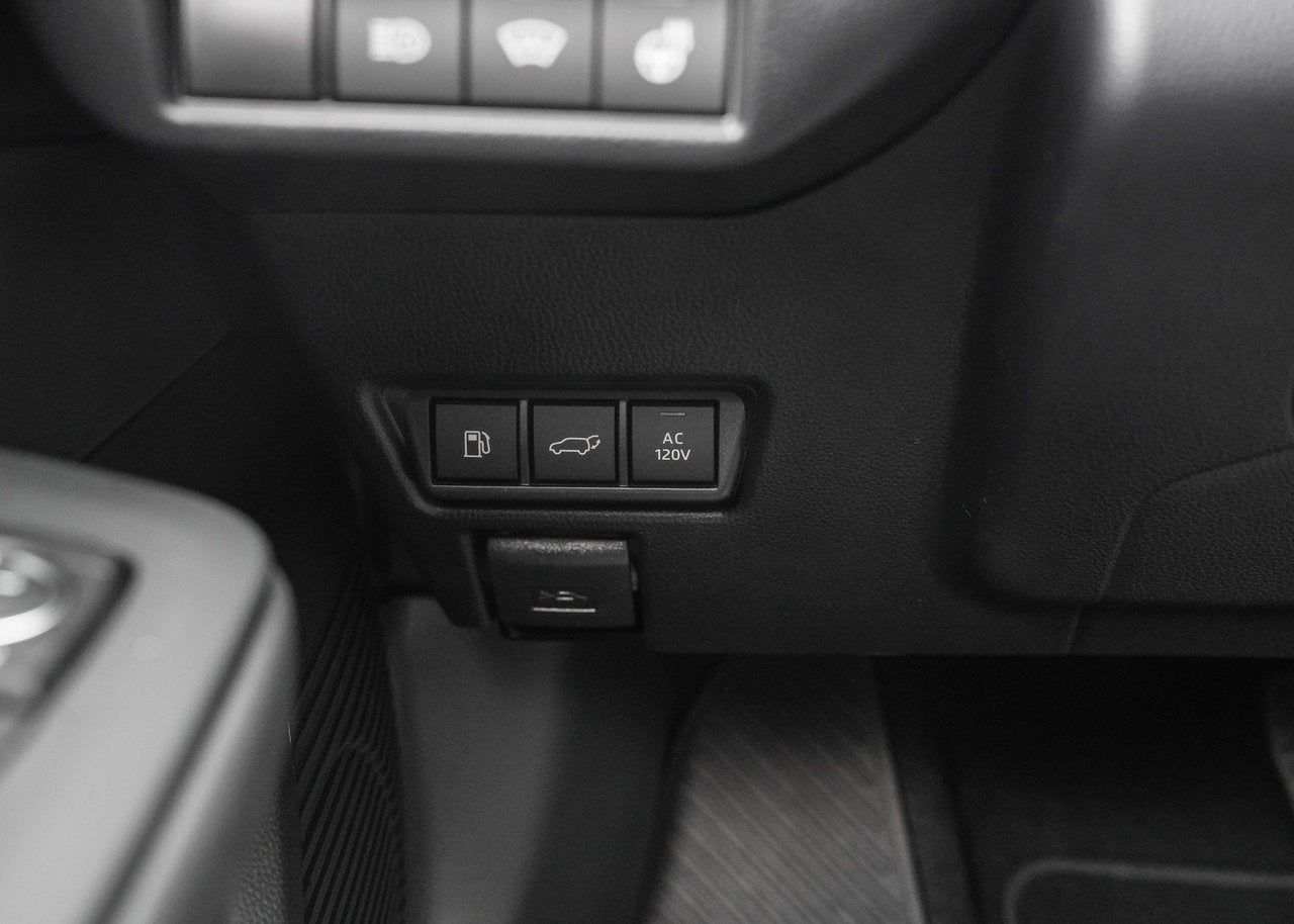 2025 Toyota Prius Plug-in Hybrid XSE PREMIUM