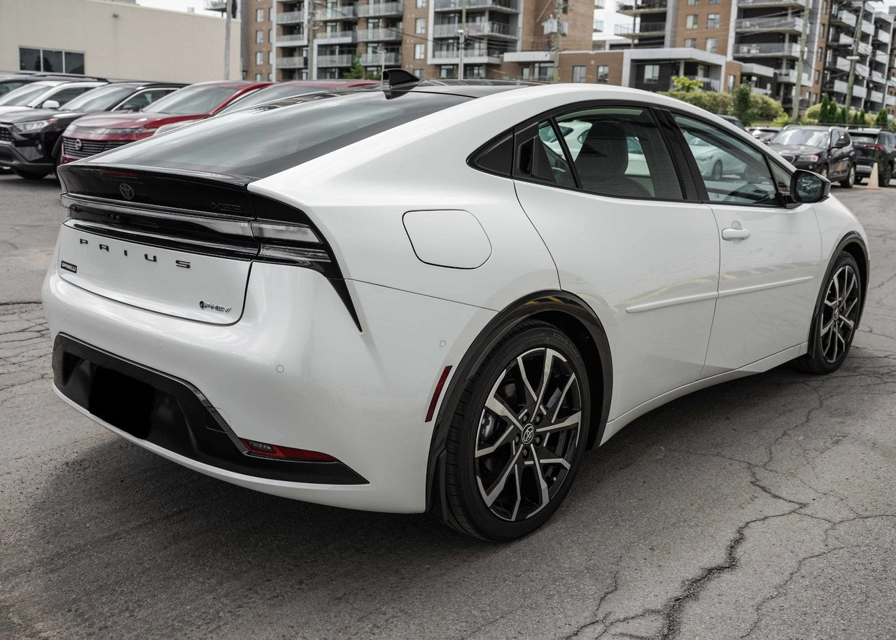 2025 Toyota Prius Plug-in Hybrid XSE PREMIUM