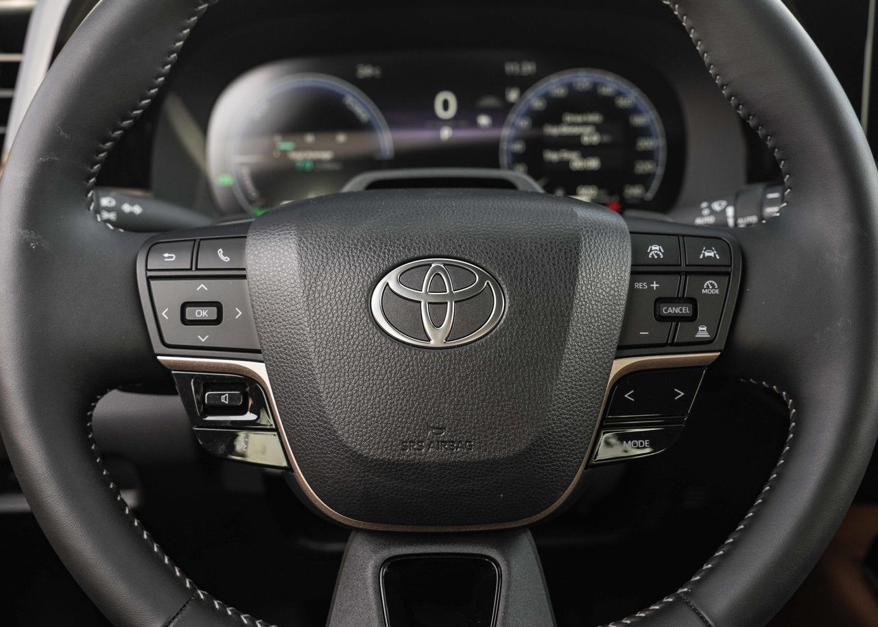 2025 Toyota Crown Signia TECHNOLOGIE AVANCE