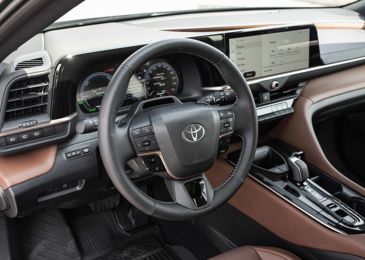 2025 Toyota Crown Signia TECHNOLOGIE AVANCE