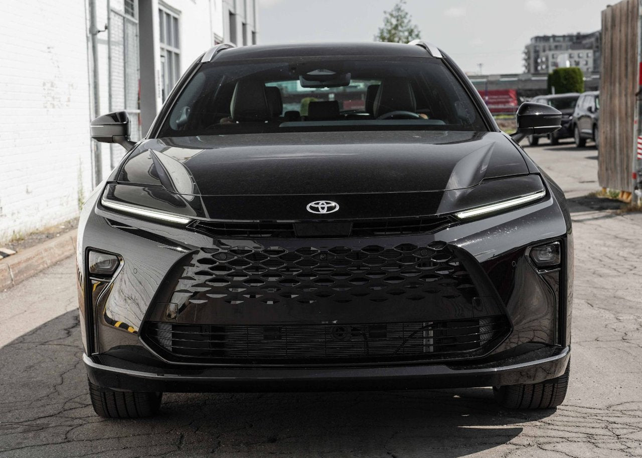 2025 Toyota Crown Signia TECHNOLOGIE AVANCE