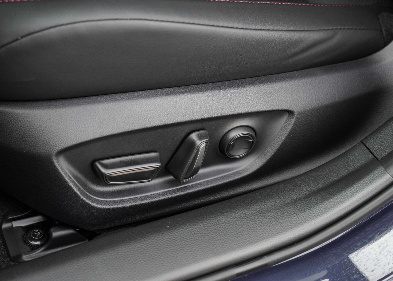 2025 Toyota Prius Plug-in Hybrid XSE PREMIUM