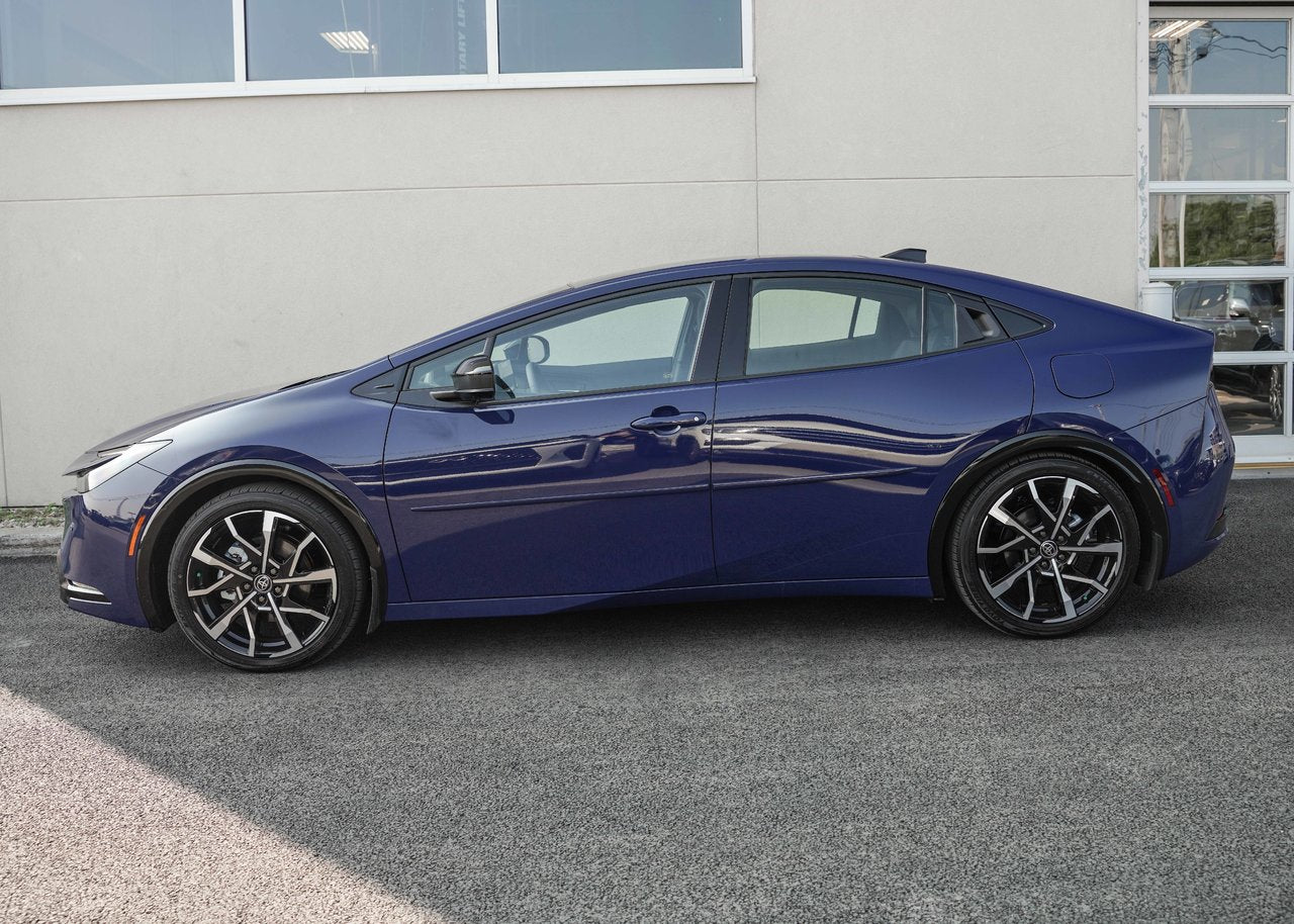 2025 Toyota Prius Plug-in Hybrid XSE PREMIUM