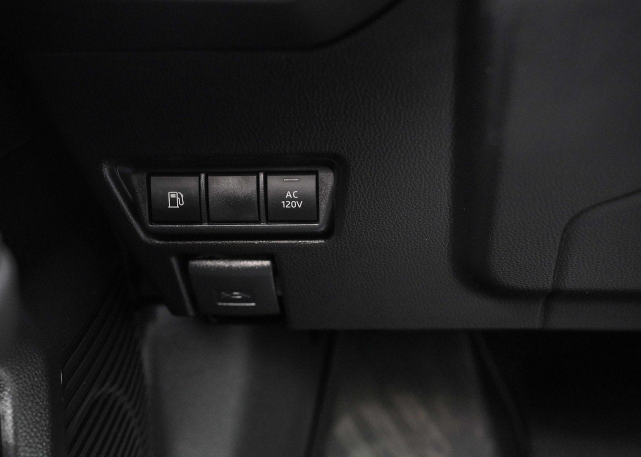 2025 Toyota Prius Plug-in Hybrid XSE PREMIUM