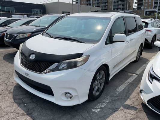 2014 Toyota Sienna SE