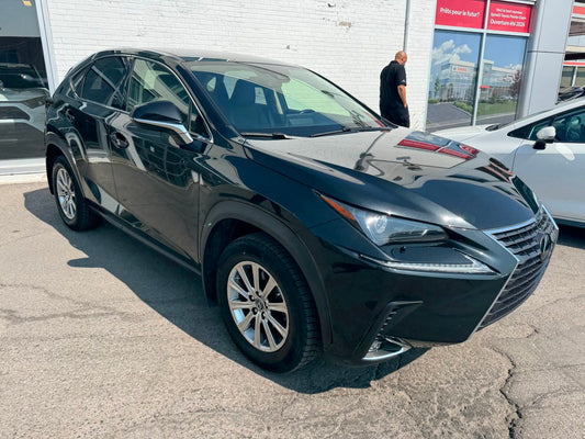 2021 Lexus NX 300 **SIGNATURE**