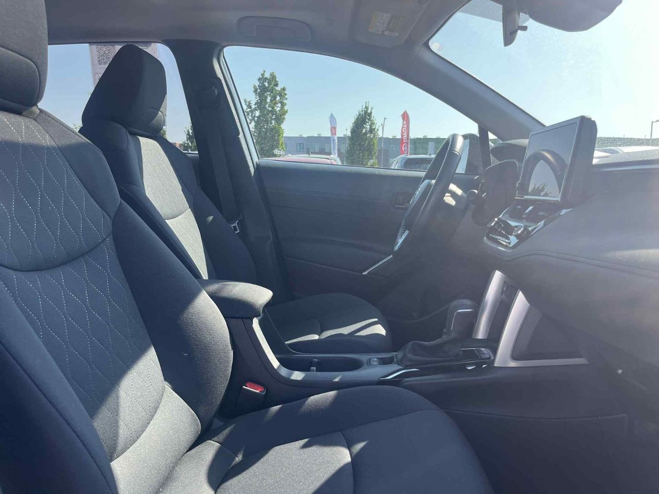 2023 Toyota COROLLA CROSS LE AWD PREMIUM