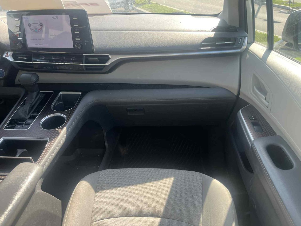2021 Toyota Sienna LE
