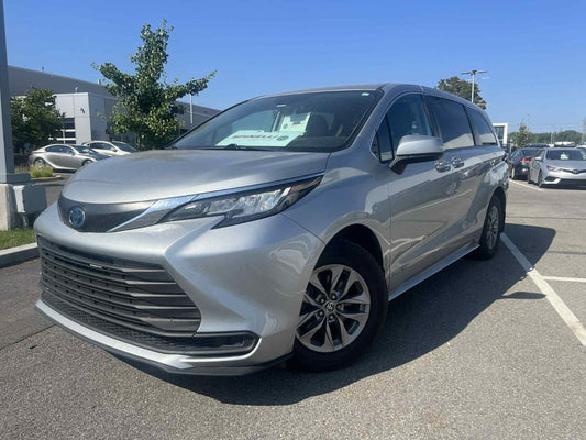 2021 Toyota Sienna LE