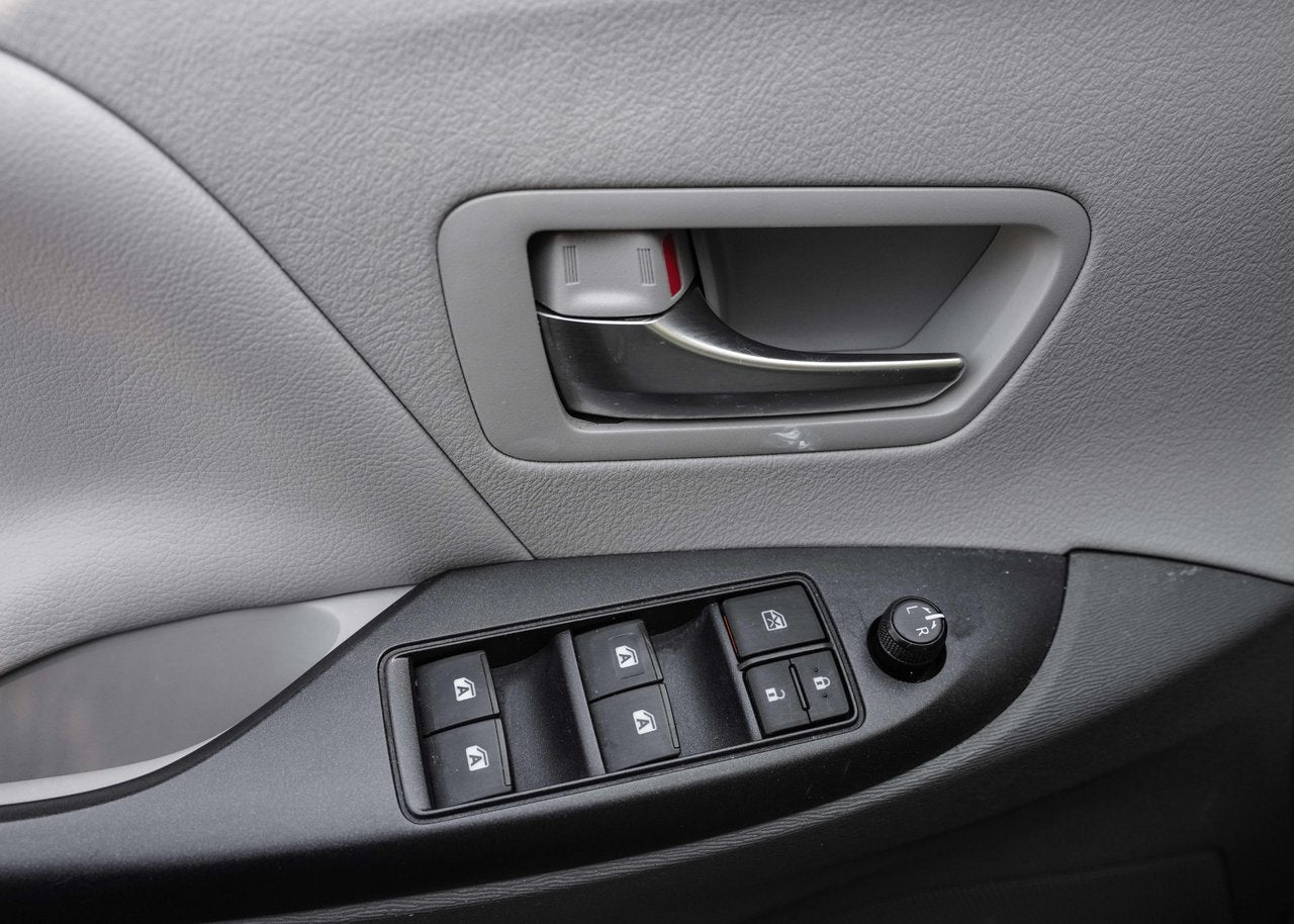 2020 Toyota Sienna LE