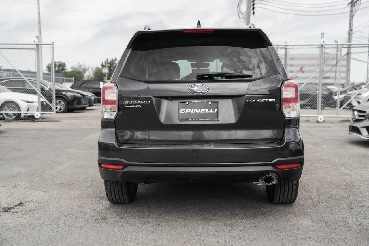 2018 Subaru Forester **Limited**