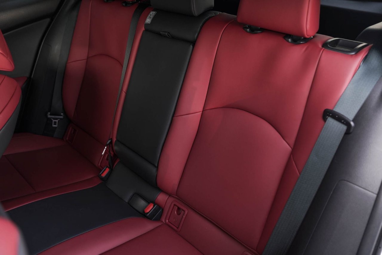 2024 Lexus UX 250h F SPORT 1 AWD CUIR ROUGE CARPLAY