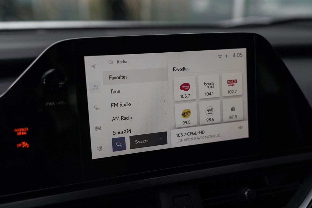 2024 Lexus UX 250h F SPORT 1 AWD CUIR ROUGE CARPLAY