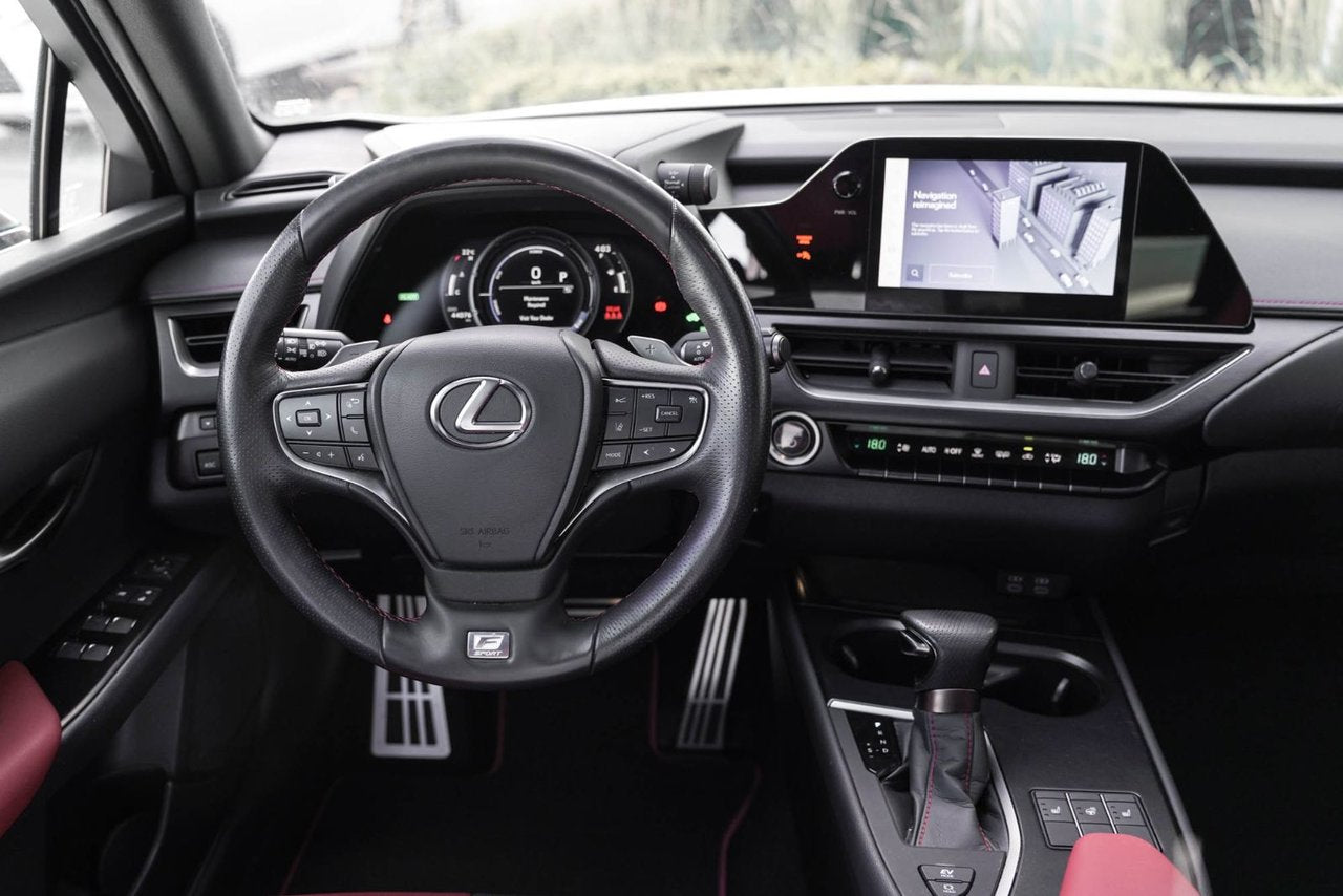 2024 Lexus UX 250h F SPORT 1 AWD CUIR ROUGE CARPLAY